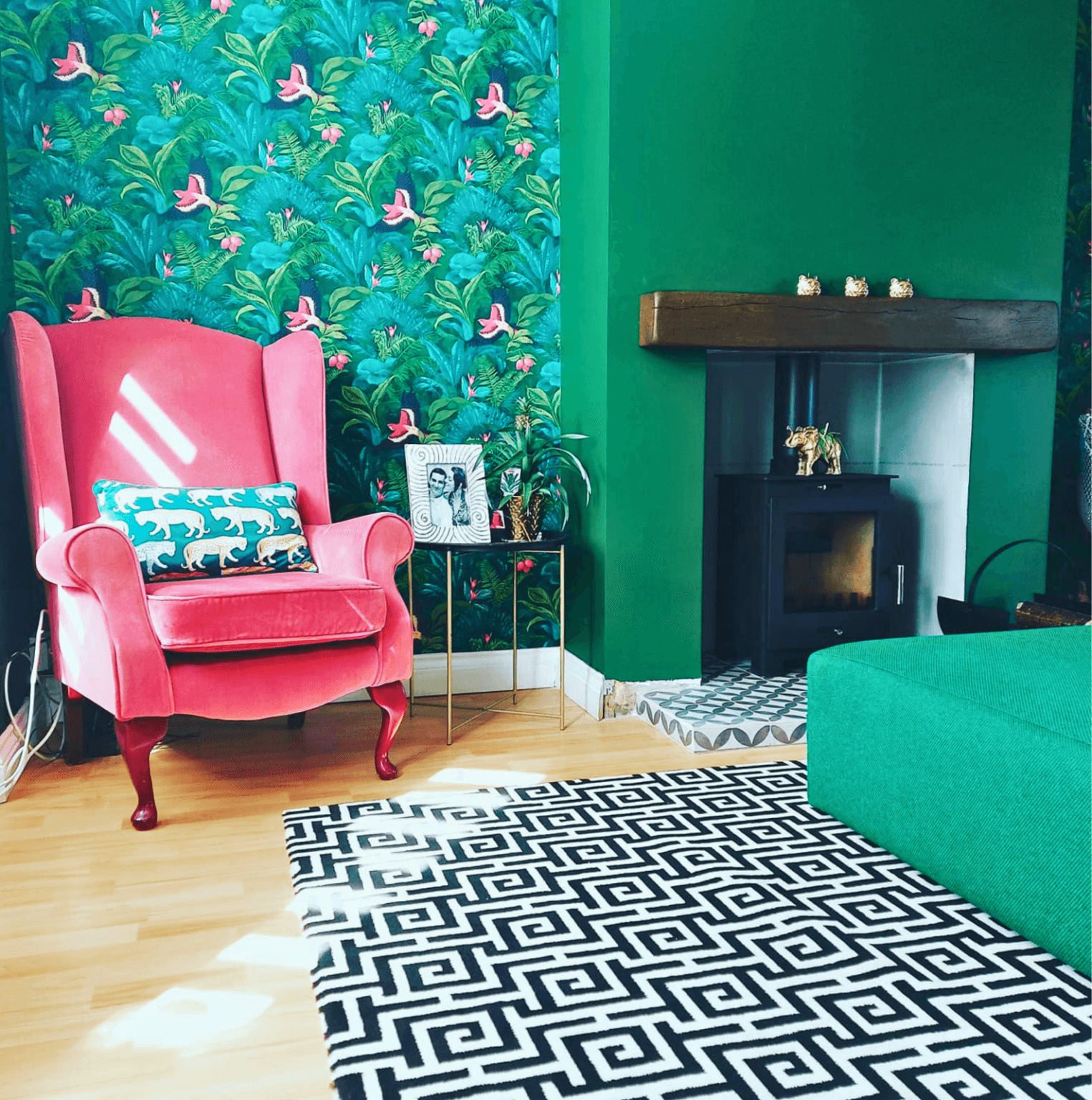 Affordable living and dining room interior design and styling for small homes – Helion Interiors Kingston